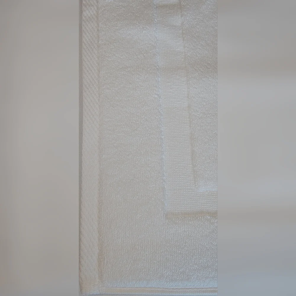 Liz Claiborne Bright White Egyptian Cotton Bath Mat